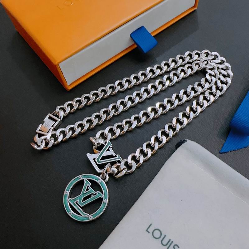 LV Necklace 02lyr88